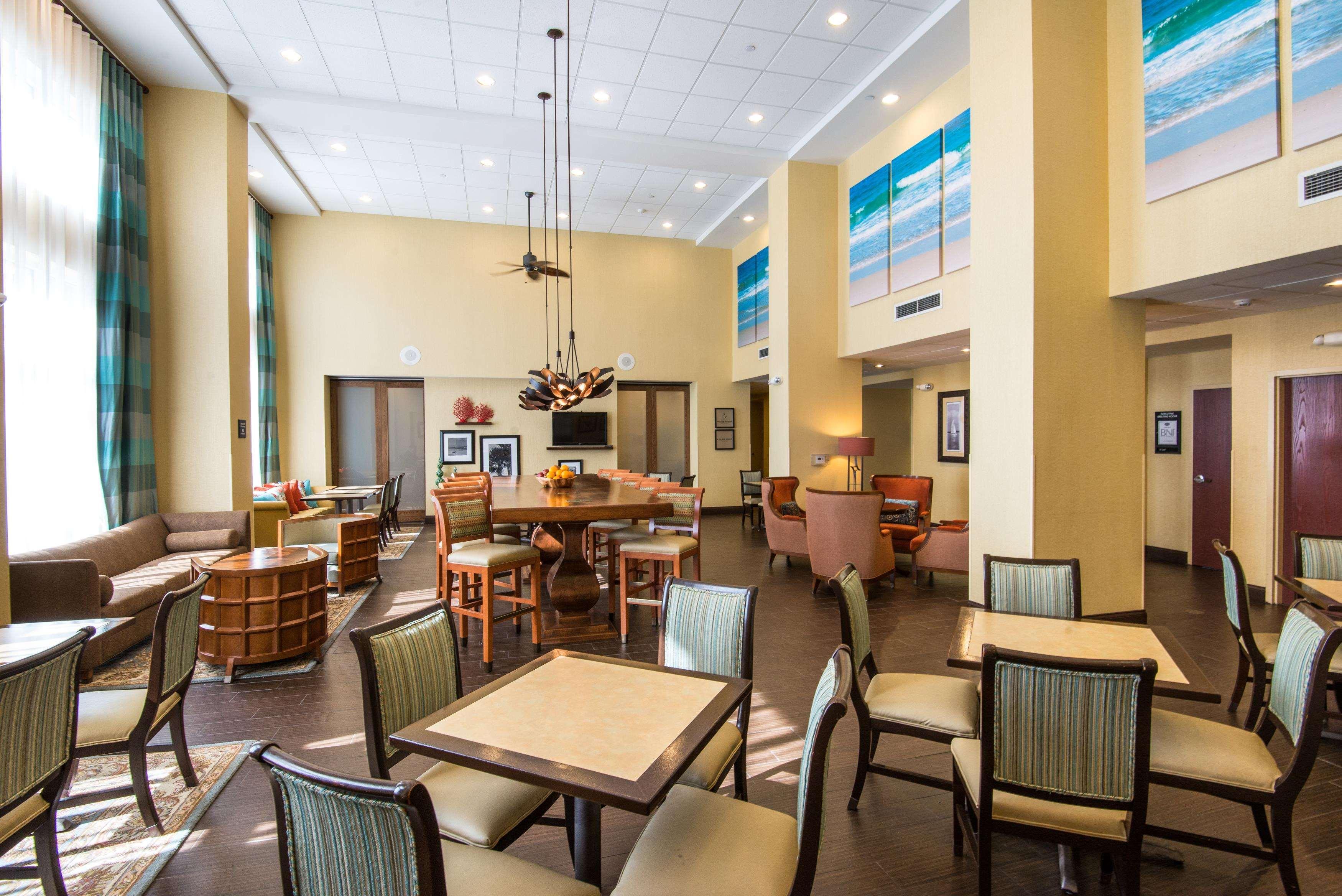 Hampton Inn & Suites Fort Myers-Colonial Boulevard Экстерьер фото