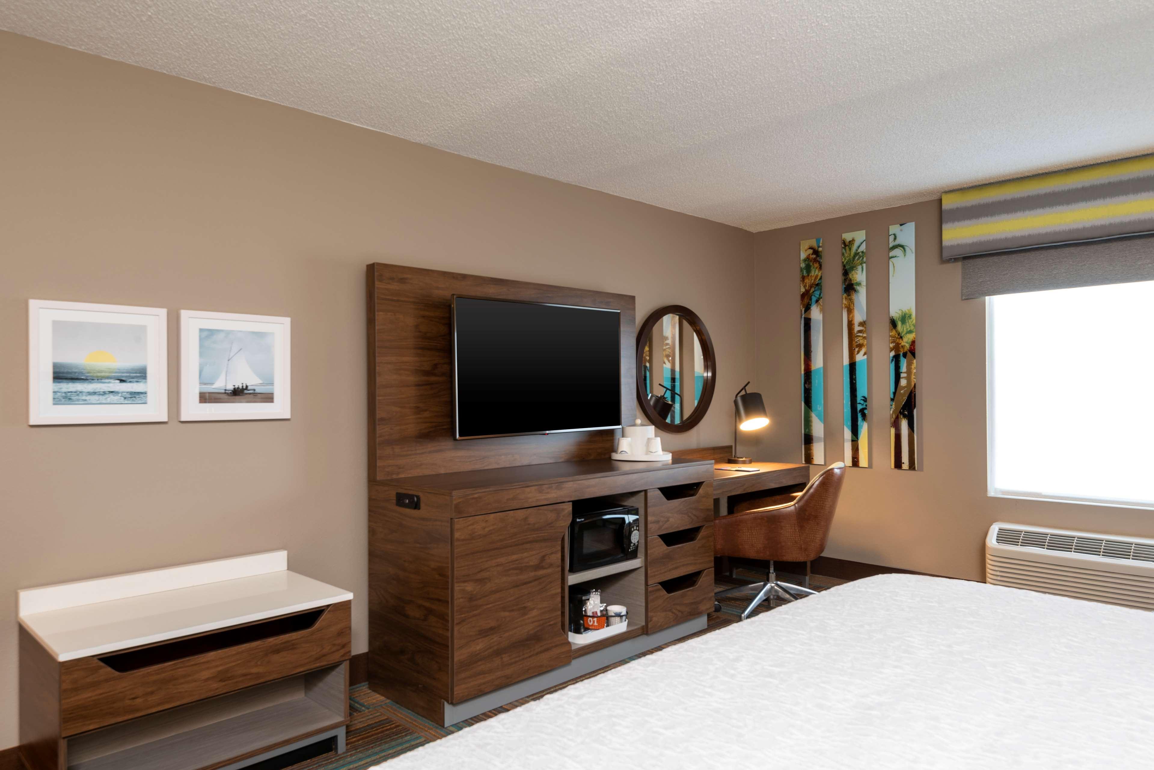 Hampton Inn & Suites Fort Myers-Colonial Boulevard Экстерьер фото