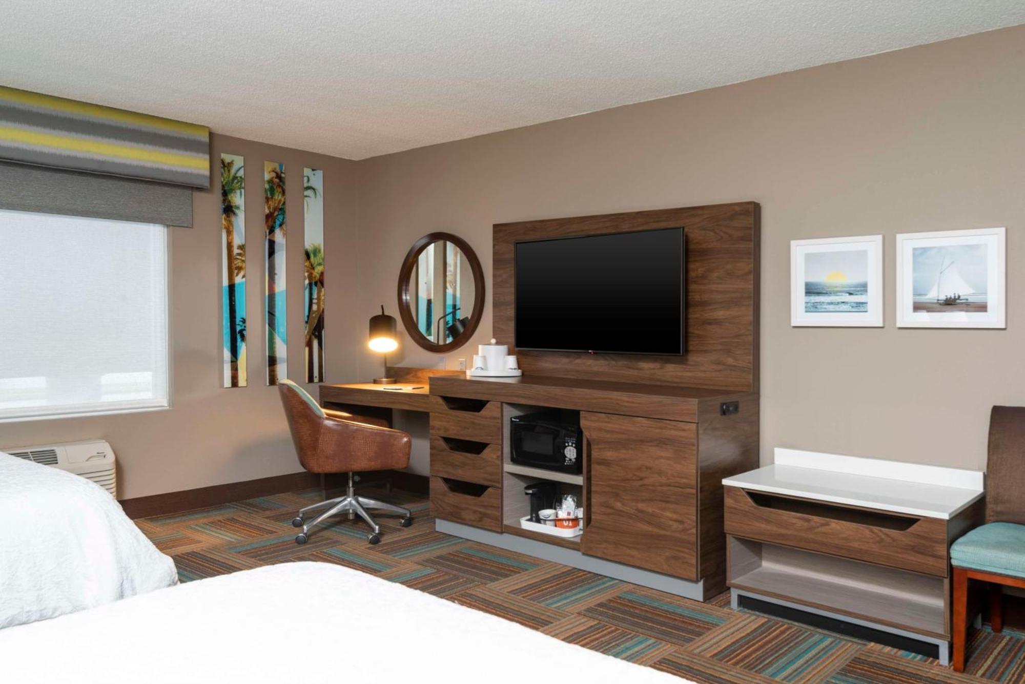 Hampton Inn & Suites Fort Myers-Colonial Boulevard Экстерьер фото
