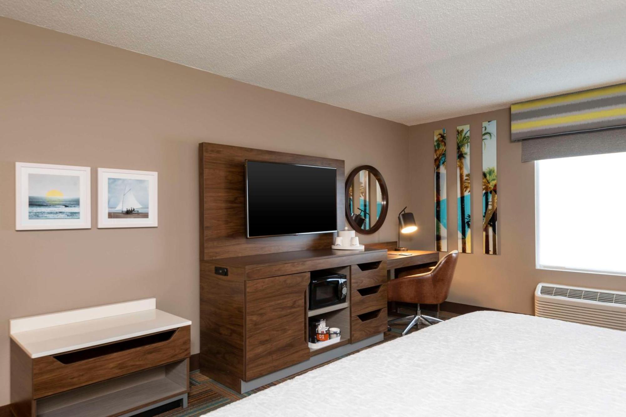 Hampton Inn & Suites Fort Myers-Colonial Boulevard Экстерьер фото